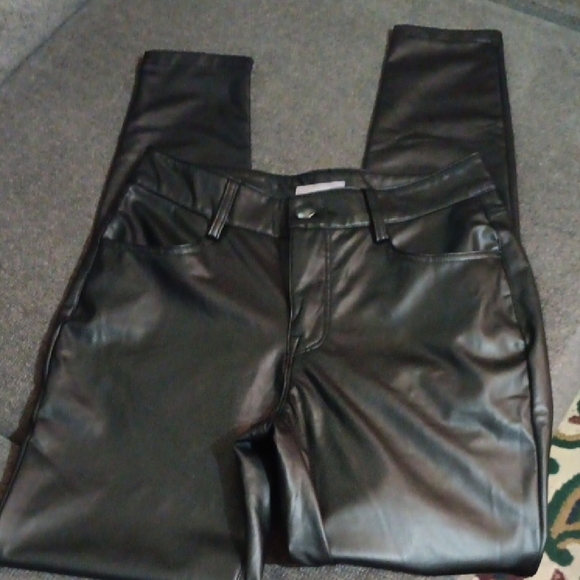 Maurices Faux Leather Pants 4 Regular Like New - Picture 1 of 7